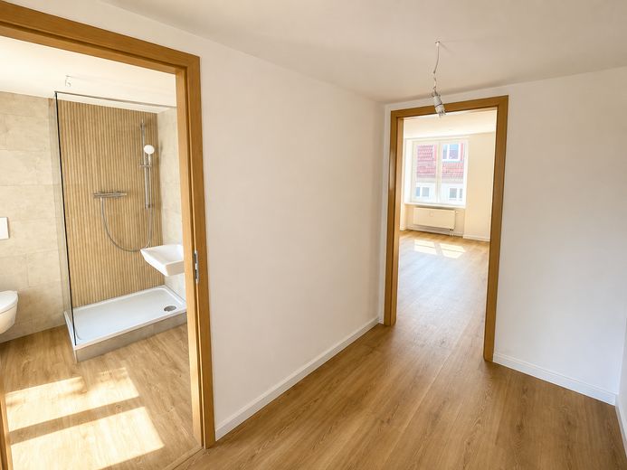 2-Zimmer-Wohnung in bester Altstadtlage – Erstbezug nach kompletter Modernisierung – Flur