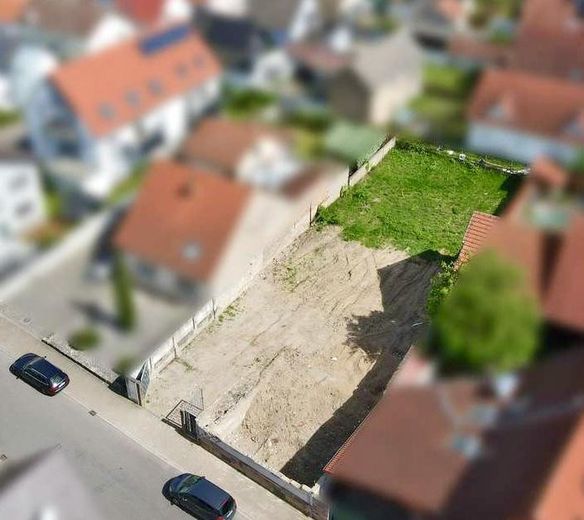 Seltene Gelegenheit: Exklusives Baugrundstück in zentraler und ruhiger Wohnlage - sofort bebaubar – Foto 3