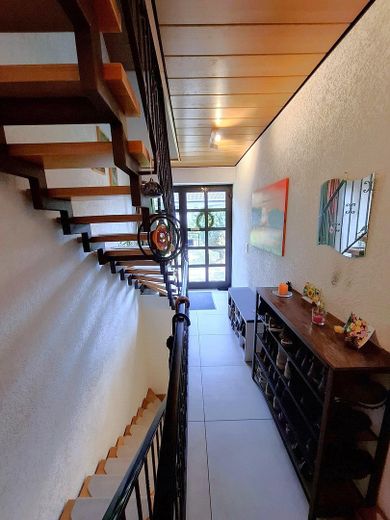 Erdgeschoss: Flur/Treppe