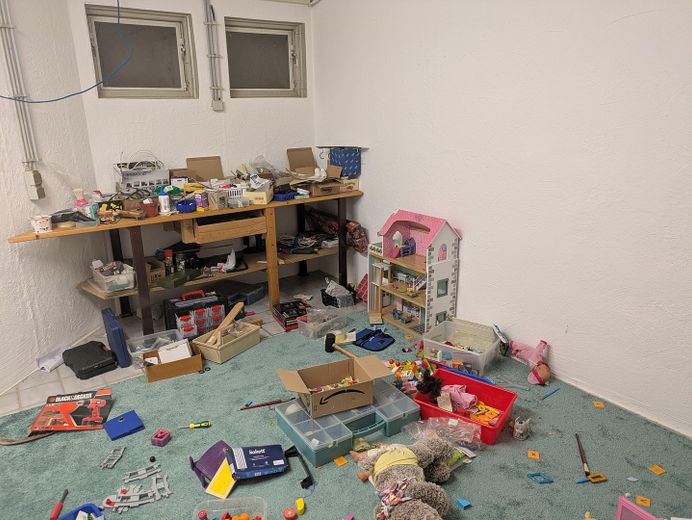 Spiel und Hobby Keller
