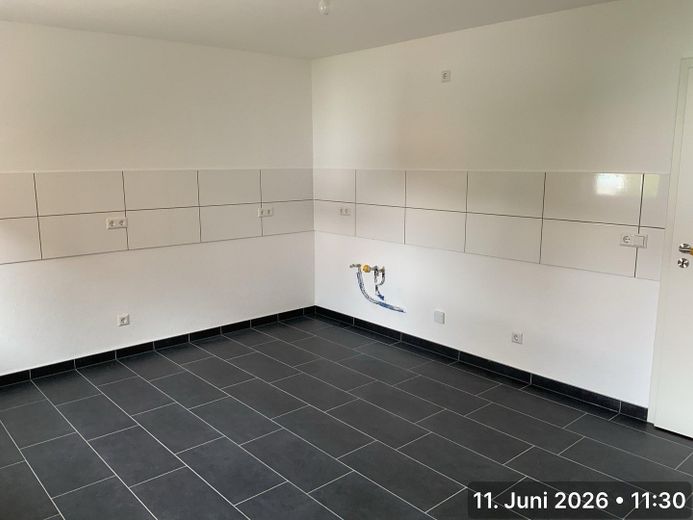 3 Zimmer Wohnung mit begehbarer Dusche – Küche