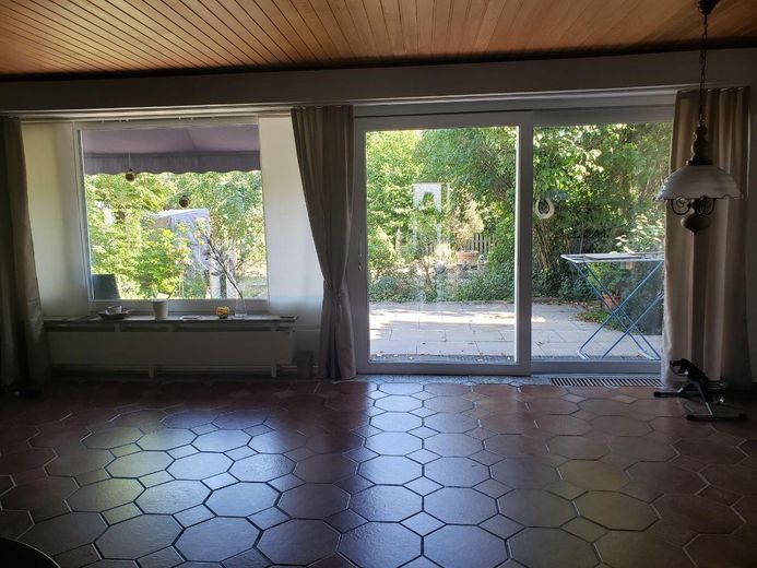 Gemütlicher Bungalow, sehr zentral, großer Garten und Nebengebäude – Foto 4