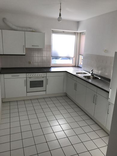 Helle schöne 2-Zimmer-Wohnung mit SW-Balkon und Blick ins Grüne in Kirchrode – Küche (vor Sanierung)