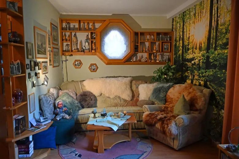 Wohnzimmer (jetzt beräumt)