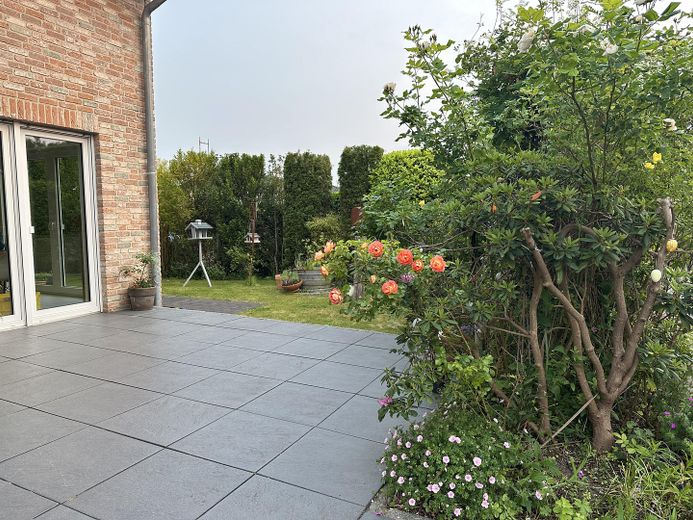 Große Terrasse in Küchennähe