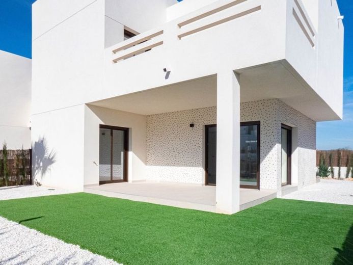 Attraktive Wohnung mit 2 Schlafzimmern und 2 Bädern am Golfplatz – Foto 1