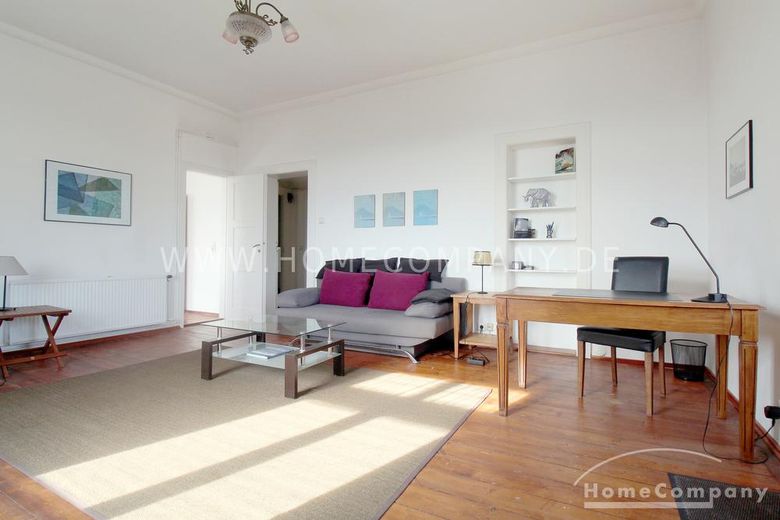 20330G HomeCompany Dresden Möbliert/Furnished 2-Zimmer Apartment mit phantastischer Aussicht über die Stadt am Loschwitzer Elbhang, grosse Dachterrasse max. 2 Personen – 0ad3c0888f4e27465a228469cce3ddb4dfeea7c3.jpg