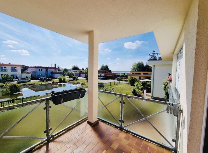 Piso dúplex de 4 habitaciones en propiedad con vistas al lago – Balkon