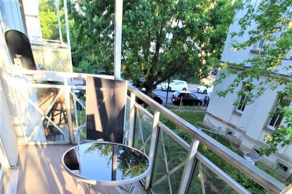 1872024 HomeCompany Dresden Eşyalı/Furnished Merkeze yakın, özenle tasarlanmış 2 odalı daire! Asansör ve balkon, maks. 3 kişi