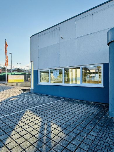 Loftartiges Ladenlokal - stylisch und hochwertig ausgestattet in Karlsbad - Langensteinbach – Seitenansicht