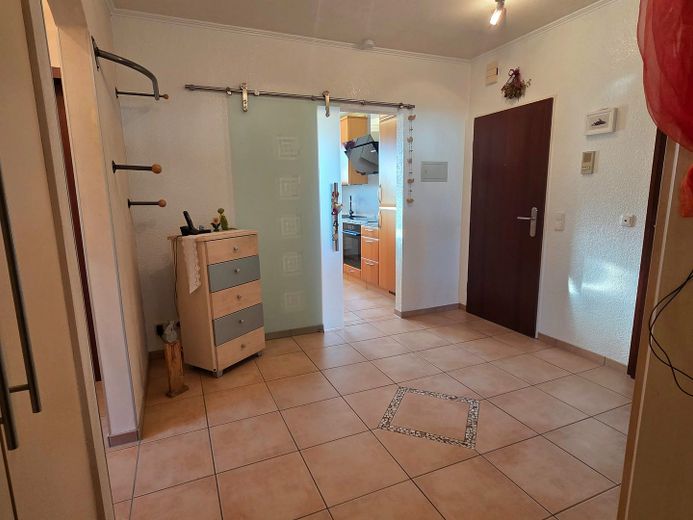 -provisionsfrei- 3-Zimmer-Wohnung mit Balkon, EBK & Garage in der Aplerbecker Mark – Flur
