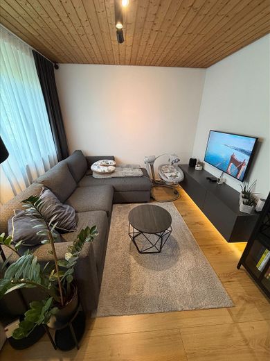 Weil der Stadt merkezinde büyük bir evde paylaşımlı daire odası – UG Zimmer 8