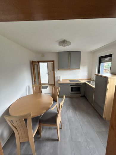 Jasne 3-pokojowe mieszkanie na parterze (70 m²) z ogrodem – Foto 2