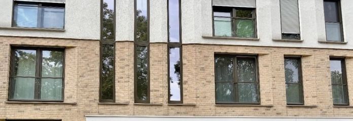 तुरंत उपलब्ध - Wohnpark Niederfeld में TG पार्किंग स्थान सहित आधुनिक 3-कमरों का अपार्टमेंट, 110m² (निर्माण वर्ष 2016)