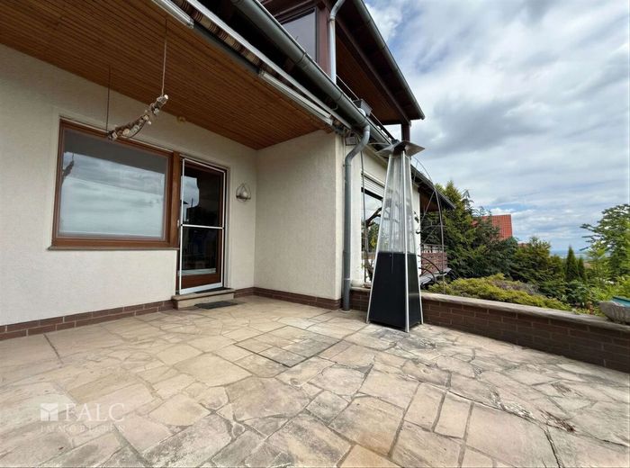 RESERVIERT***Settmarshausen - Ein- bis Zweifamilienhaus mit großem Garten und Doppelgarage*** – Terrasse