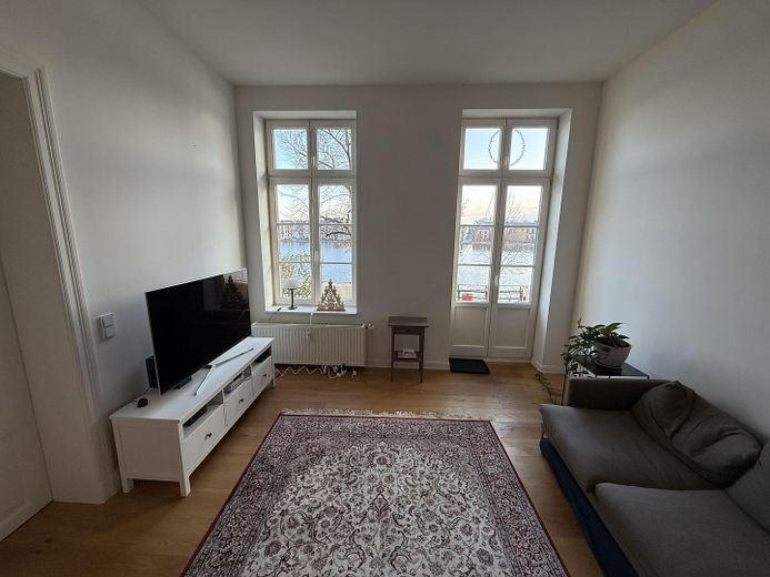 Licht, Wasser, Altbau – Traumwohnung in Schwerins Bestlage am Pfaffenteich – Foto 7