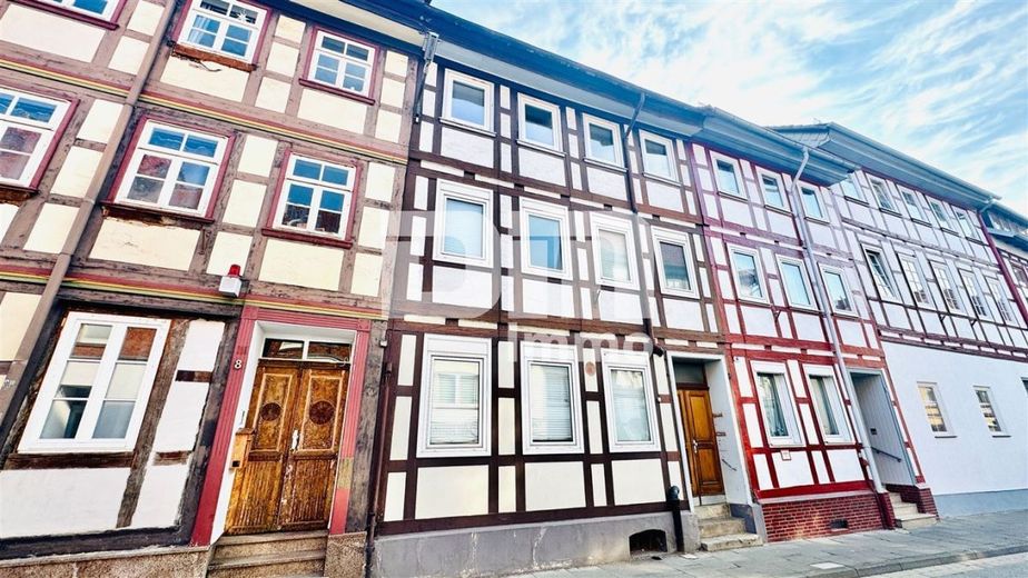Historisches Fachwerk-Juwel mit attraktiver Rendite im Herzen von Northeim – Frontansicht