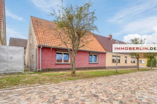 IMMOBERLIN.DE - فرصة للتجديد! منزل مع مبنى جانبي وإمكانات للتوسعة في موقع مريح