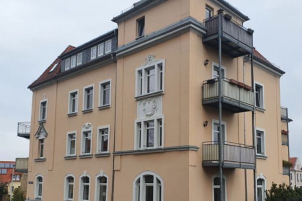 Wynajęte 3-pokojowe mieszkanie własnościowe z balkonem w Miśni