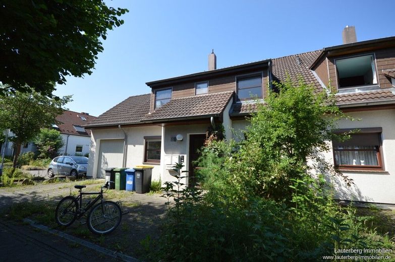 Flexibel wohnen in Bestlage - Reihenendhaus mit zwei Wohneinheiten in Göttingen-Stumpfe Eiche – Außenansicht
