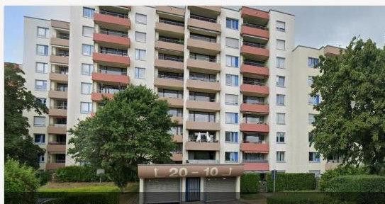 Wohnung mit grandioser Aussicht im 8.OG zu verkaufen – Hausansicht