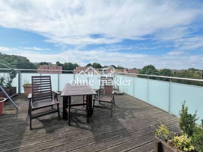 Luxuriöse, modernisierte DG-Whg. mit Wintergarten und großer Terrasse mit hoher Lebensqualität – Foto 1