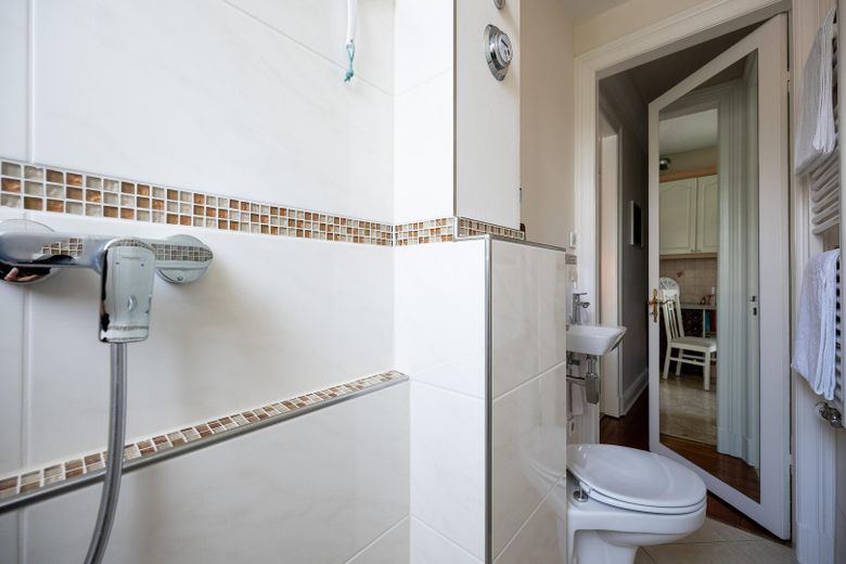 Bellissimo appartamento d'epoca in Ulmenstraße presso Stadtpark - da privato – Dusche / WC separat