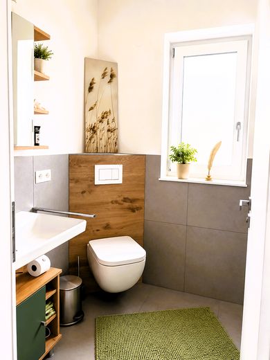 Esclusiva casa unifamiliare KFW 40+ con appartamento indipendente e ampio giardino – Bad Einliegerwohnung