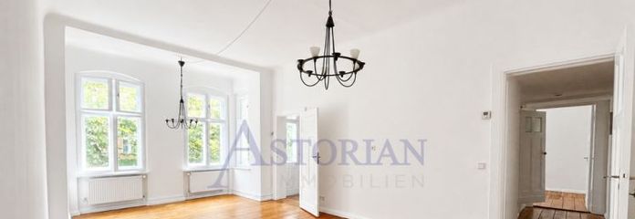 Bezugsfrei! Altbaucharme mit Gestaltungspotenzial - 2,5 Zimmer im Herzen von Friedrichshain