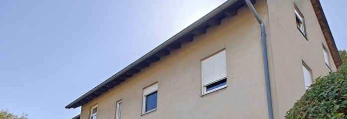 लार-वेस्ट में 3 कमरों वाला ऊपरी मंजिल का अपार्टमेंट