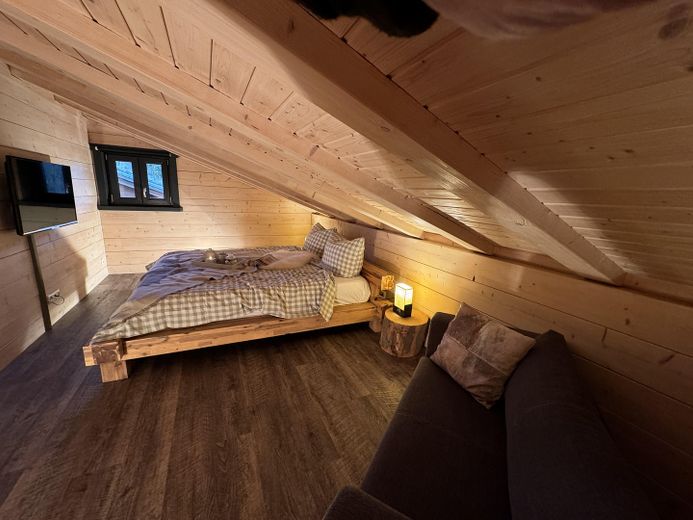 6 casas de troncos/casas de vacaciones con muy buena rentabilidad, en ubicación privilegiada. Venta individual o conjunta posible. – Foto 13