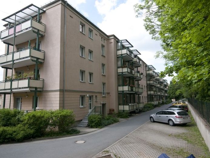 Mieszkanie 2-pokojowe, centralnie położone i wśród zieleni – poszukiwany najemca zastępczy – Zdjęcie 1