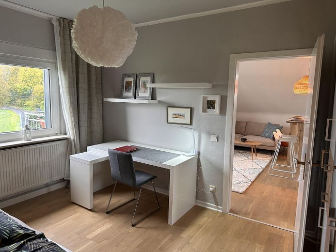 Geschmackvoll möblierte 2-Zi.-Wohnung mit EBK in Solingen-Wald, frei ab 1.11.26 – फोटो 5