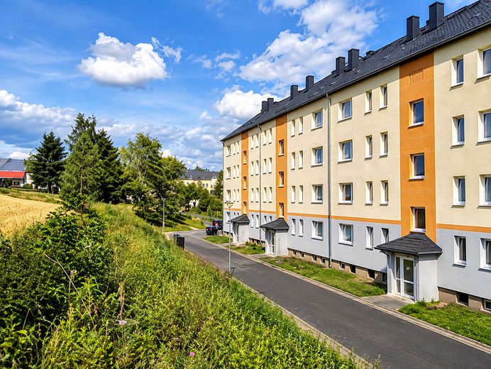 APPARTAMENTO TOP con 3 locali, ampio balcone e cucina componibile a Elterlein – Objektansicht