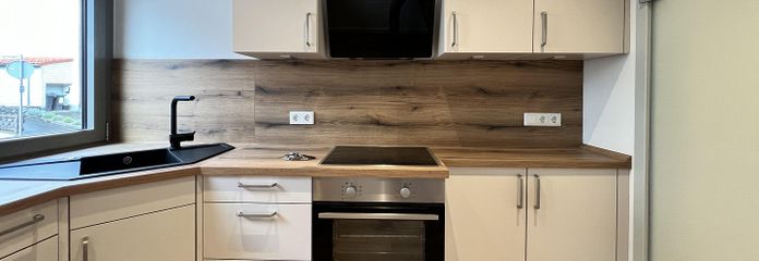 Apartamento tranquilo y moderno con cocina integrada y baño de alta calidad – Musterbild andere Renovierung