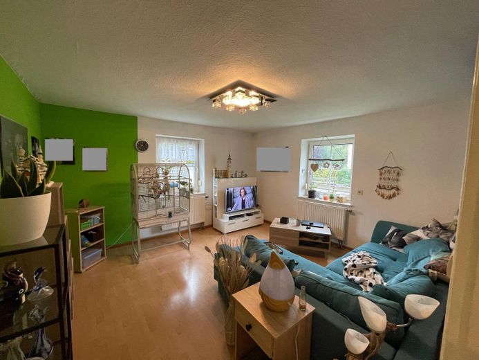 EG: Wohnzimmer 18 qm