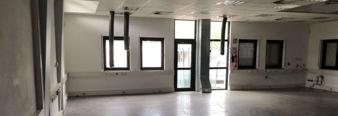 WOHNEN UND ARBEITEN UNTER GLEICHEM DACH; WERKSTATT ODER LAGERHALLE IN STUTENSEE
