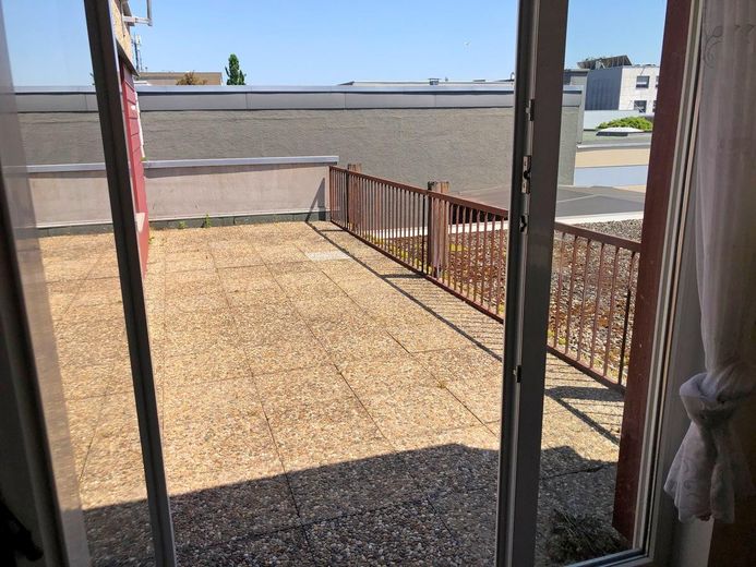 Gewerbewohnung, Büro, Stuttgart Plieningen 133qm. Nur Gewerblich. – Terrasse