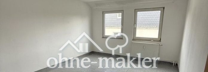 Stadtzentrale Dachgeschosswohnung 2-Zimmer,schön hell,frisch renoviert,Garage,ab sofort