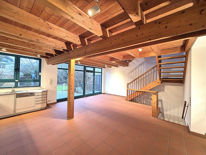 Frankfurt-South, in Dietzenbach-Steinberg, very nice house with large garden, garage, fitted kitchen and sauna. – 1_Wohn-Essbereich