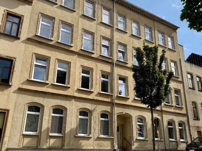 Edificio tutelato come monumento storico con 8 unità abitative, redditi da locazione correnti e potenziale di sviluppo – Foto 1