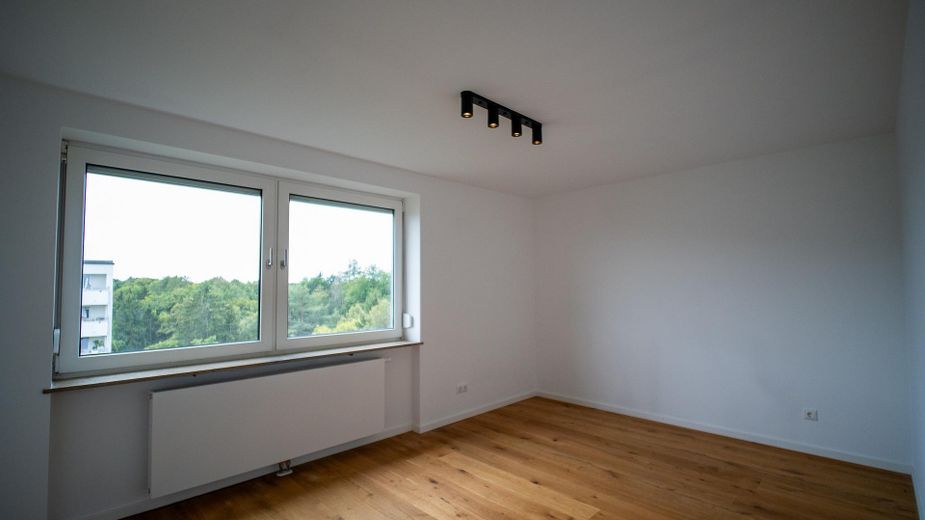 Erstbezug nach Kernsanierung inkl. Alpenblick - Perfekt für Familie oder WG – Schlafzimmer