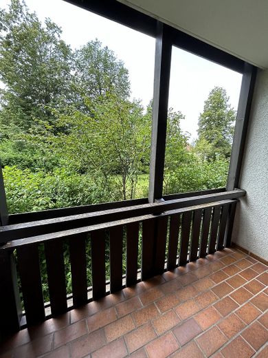Für Kapitalanleger | Vermietete helle 2,5-Zimmer Wohnung mit Balkon und Potential – Balkon