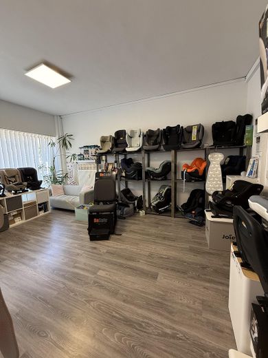 150 m² | 1.990 € netto | Praxis, Büro oder Laden | Klimatisiert | Barrierefrei | 3 Stellplätze – Foto 5