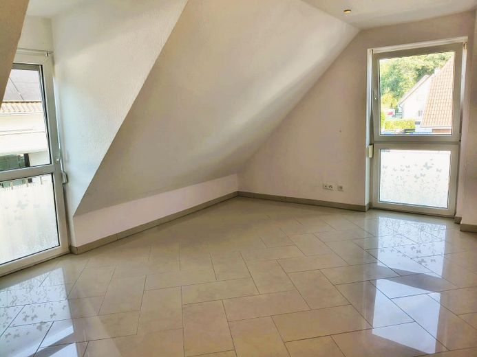 Familienfreundliche und gehobene Doppelhaushälfte mit Erdwärme und ohne Provision – 2. Kinderzimmer 1