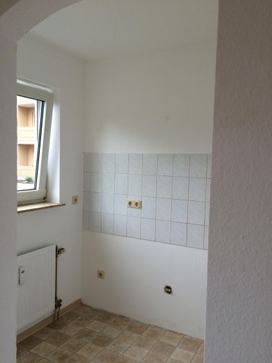 1 locale con cucina, bagno e balcone a Bad Kreuznach – Küche