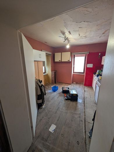 Handwerker gesucht – Wohnen gegen Renovierung! EFH mit Garten Menzingen – Foto 7