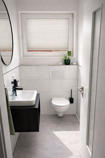 Moderne 3,5-Zimmer-Eigentumswohnung mit Balkon in ruhiger Lage – Foto 9