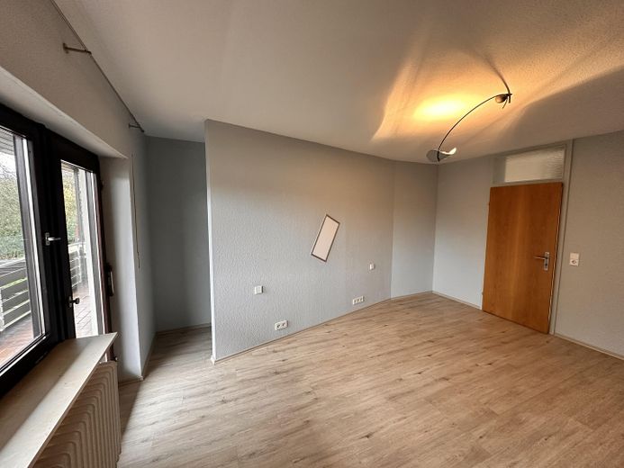 Großzügiges Einfamilienhaus mit Einliegerwohnung auf weitläufigem Eckgrundstück – Foto 38