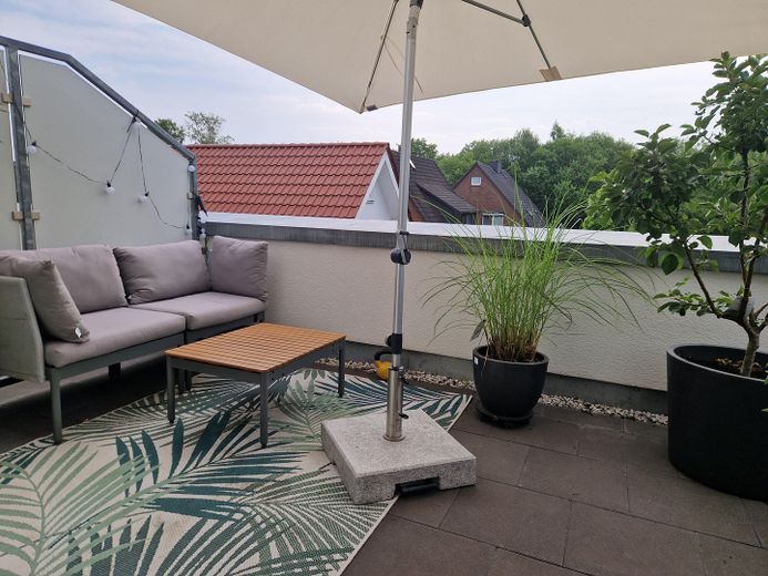 Від власника: майже новий кінцевий таунхаус на сімейній вулиці – Dachterrasse